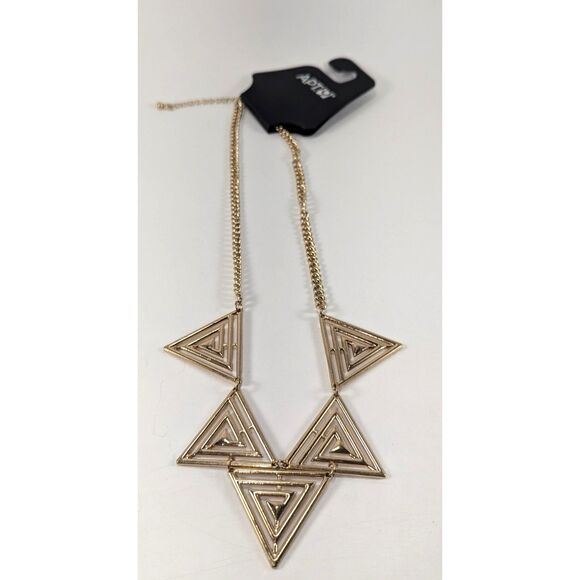 Apt 9 Gold Tone Triangle Necklace NWT - Picture 14 of 16